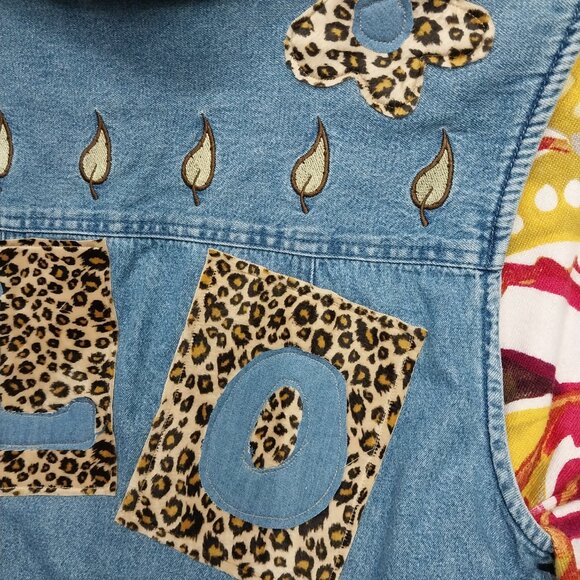 3741 Size Large Bechamel Upcycled Appliqued Jean Vest. - Picture 5 of 6